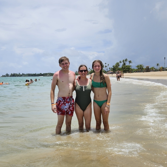 Meet your Posher, Sara - Picture 3 of 8